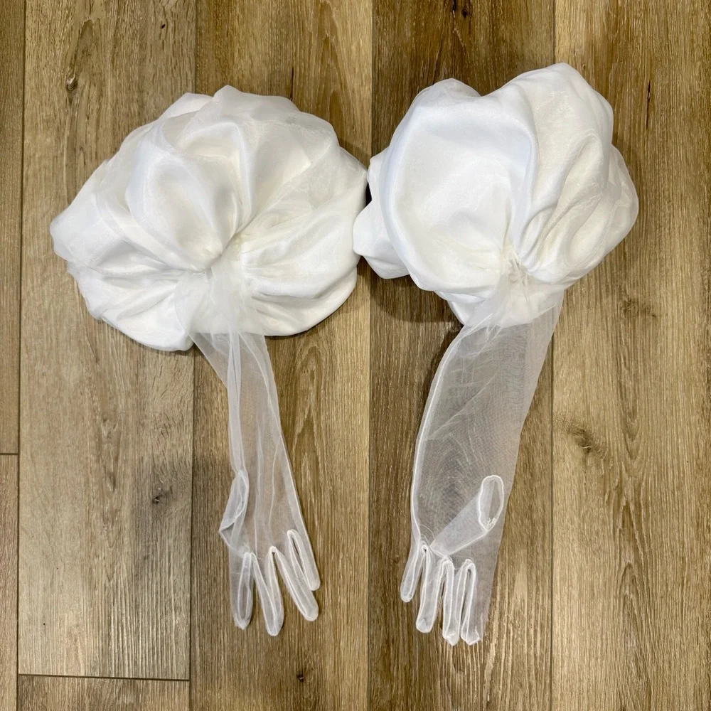 White Bridal Organza Wrist Gloves with Bow Accent